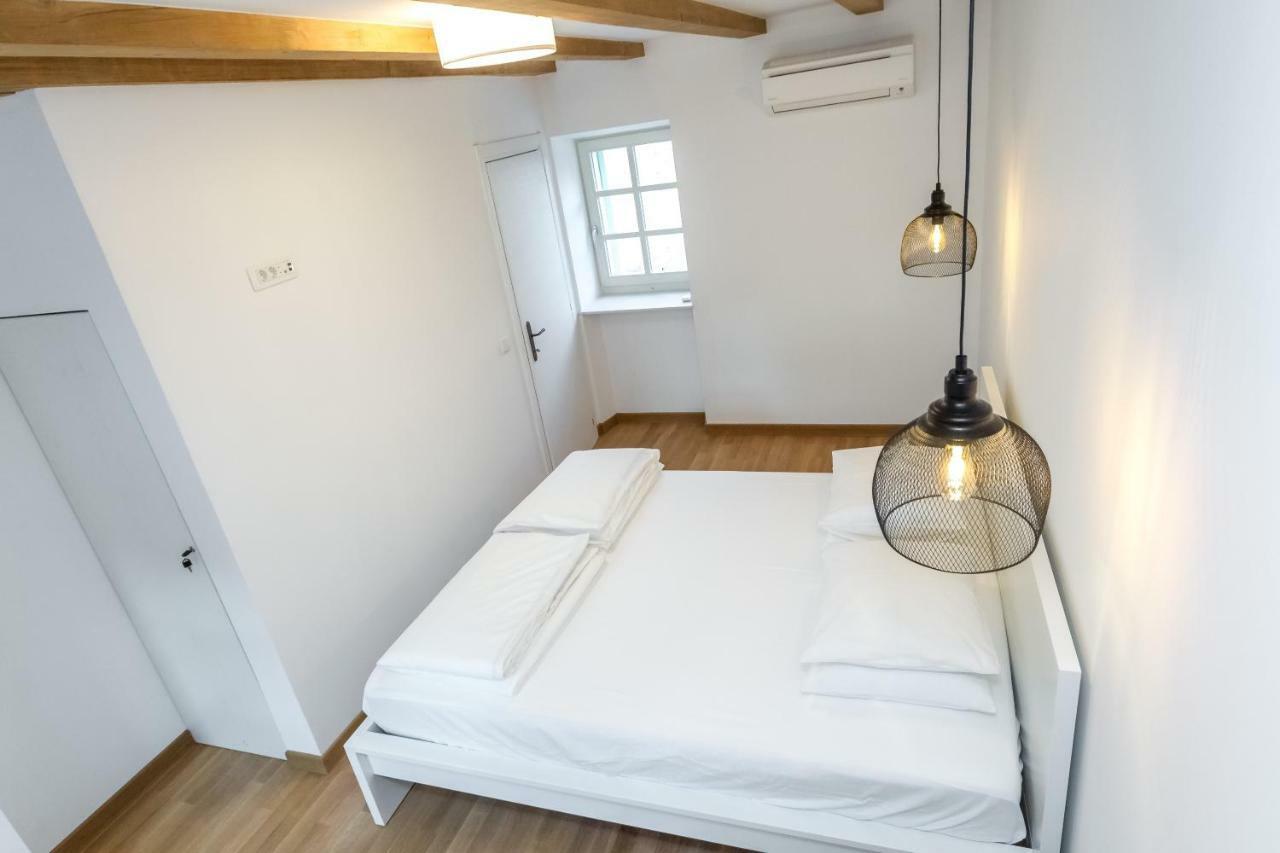 Villa House "Vesela" Biograd Na Moru Esterno foto