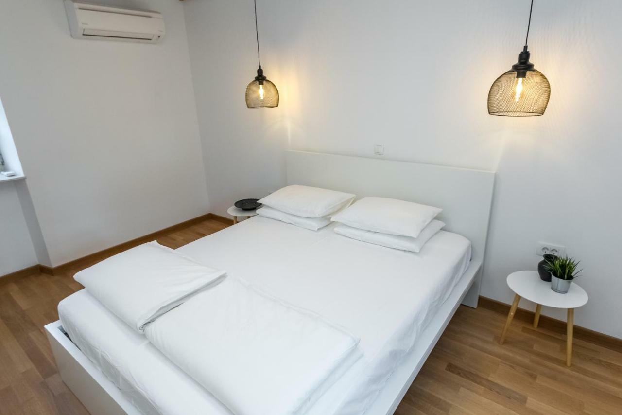 Villa House "Vesela" Biograd Na Moru Esterno foto