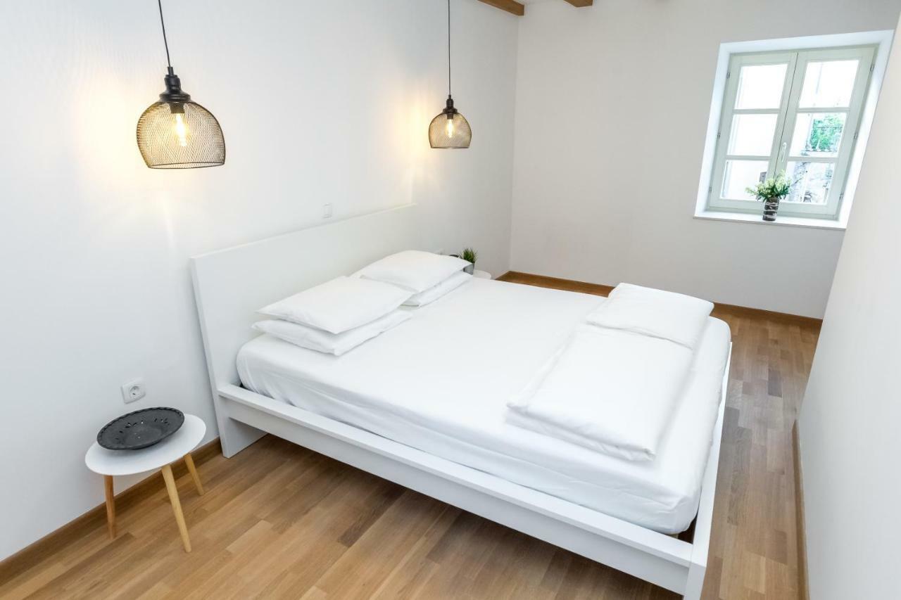 Villa House "Vesela" Biograd Na Moru Esterno foto