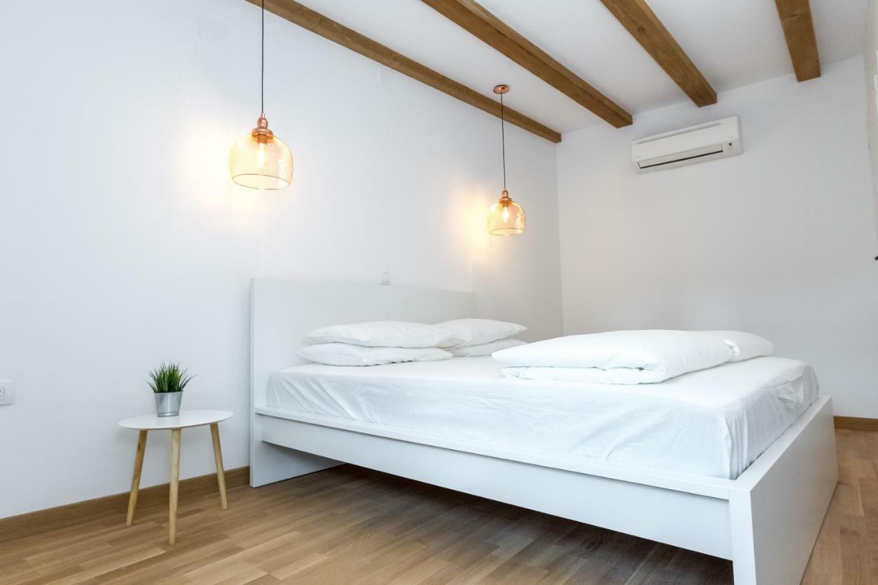 Villa House "Vesela" Biograd Na Moru Esterno foto